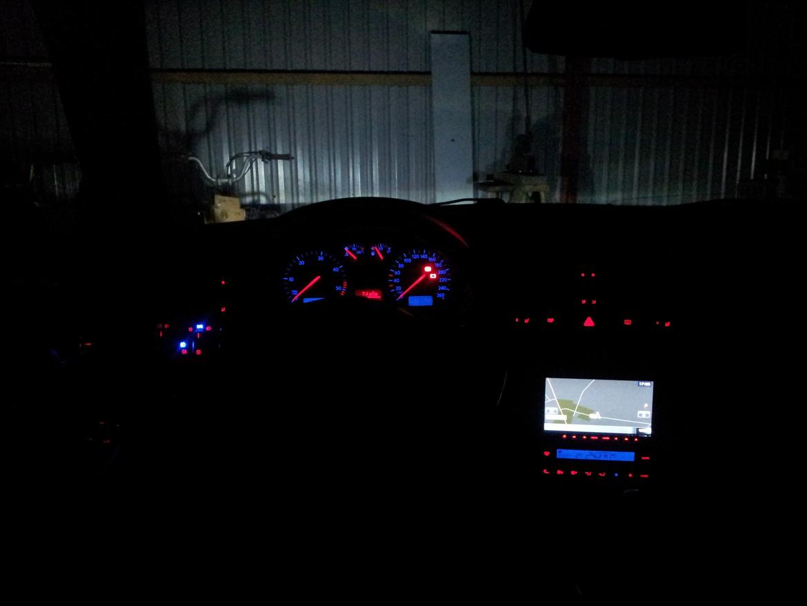 VW 115Hk TDI-GTI - Interiør i mørke.! billede 21