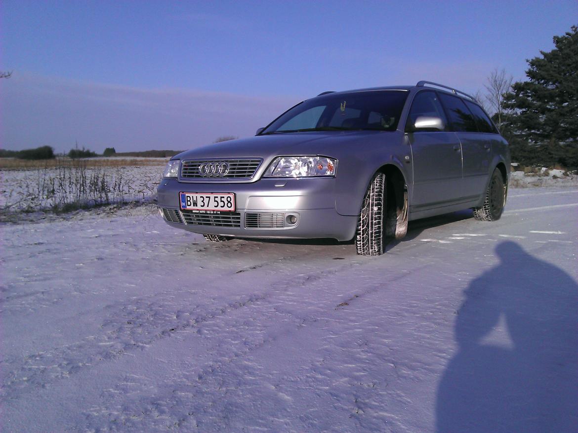 Audi A6 2,5 TDI V6 Avant S-Line Quattro Tiptronik TIL S - Vinterkongen ! Intet stopper en quattro i dette vejr :-)  billede 20