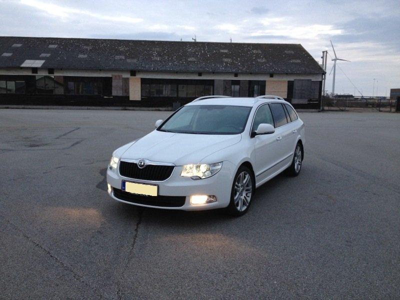 Skoda Superb "SOLGT" - Bilen er lige modtaget fra forhandleren. billede 4