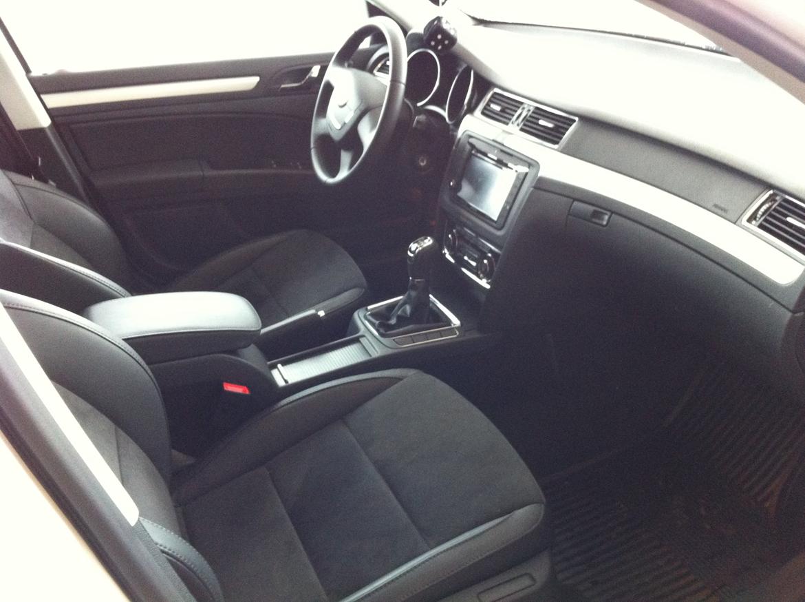 Skoda Superb "SOLGT" - Styrepulten billede 7