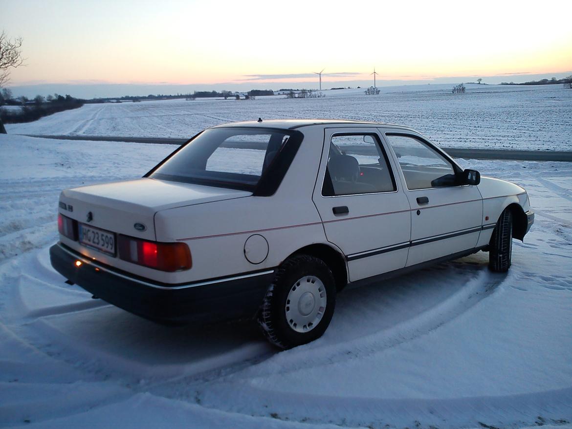 Ford Sierra 2.0 OHC (solgt) billede 3
