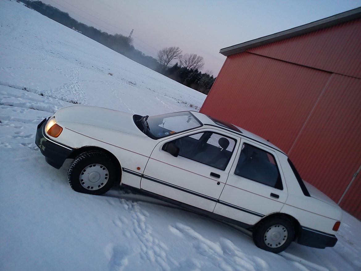 Ford Sierra 2.0 OHC (solgt) billede 5