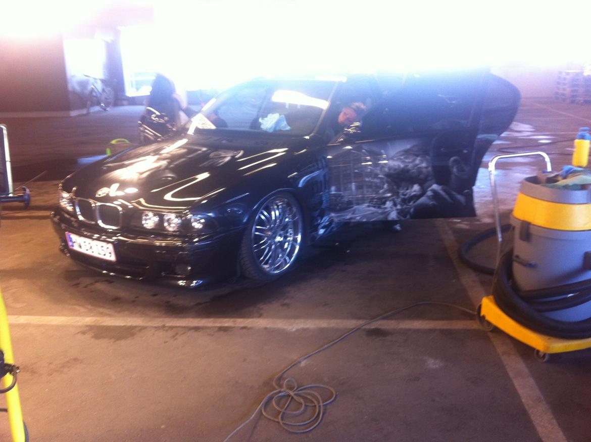 BMW 540i V8 billede 5