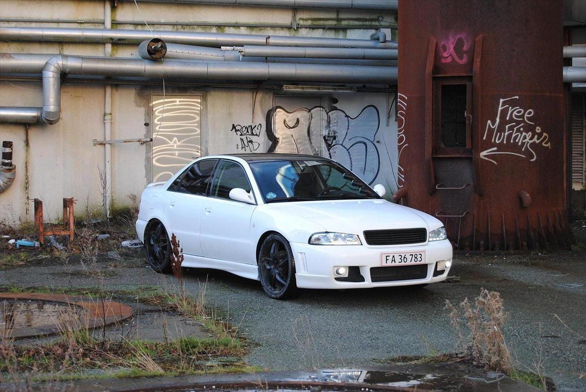 Audi  A4 20 VT billede 1