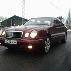 Mercedes Benz w210 220 CDI