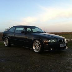 BMW E36 318is
