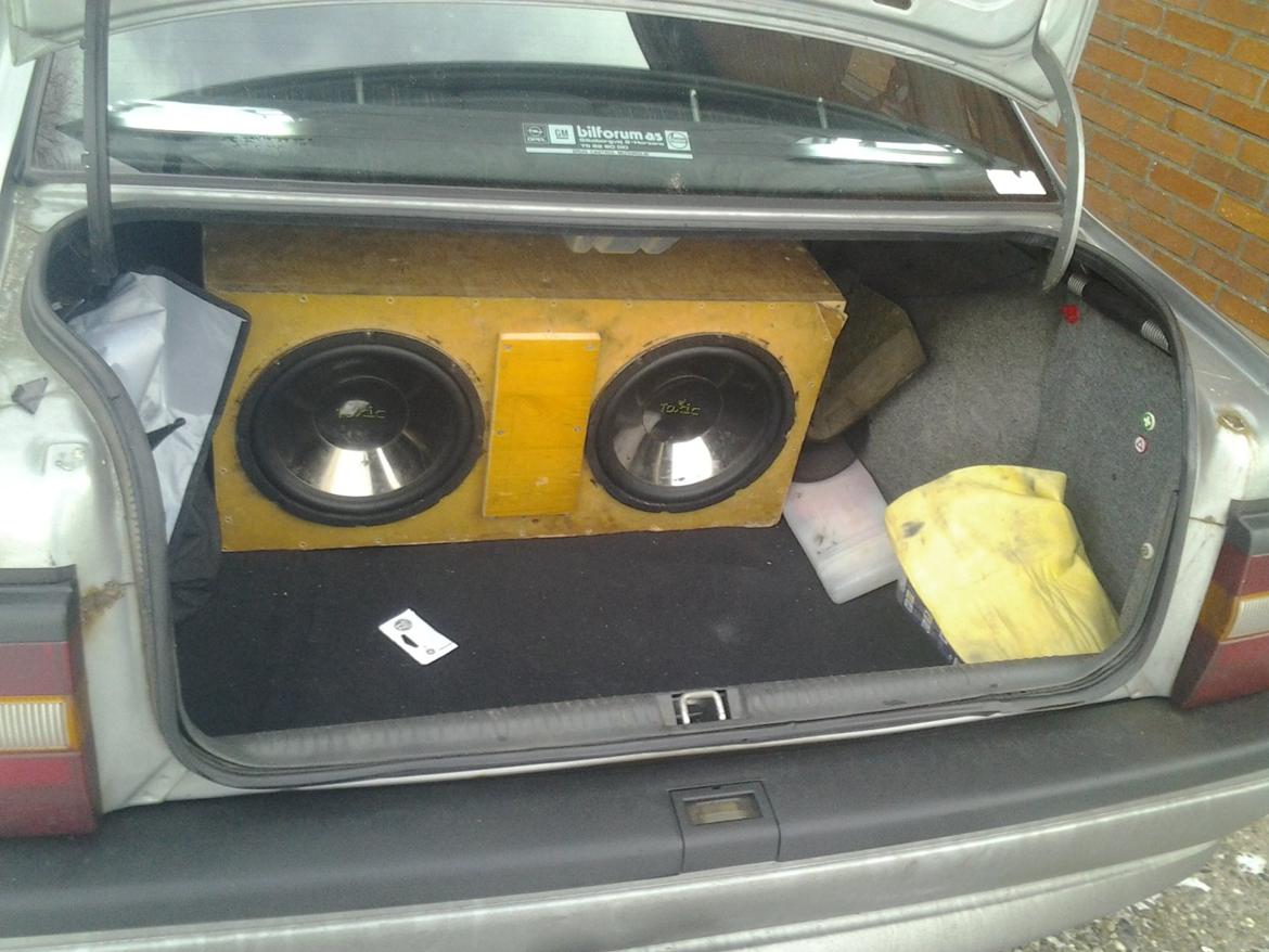 Opel Vectra A 1.8 i - 2x12 tommer toxic  billede 9