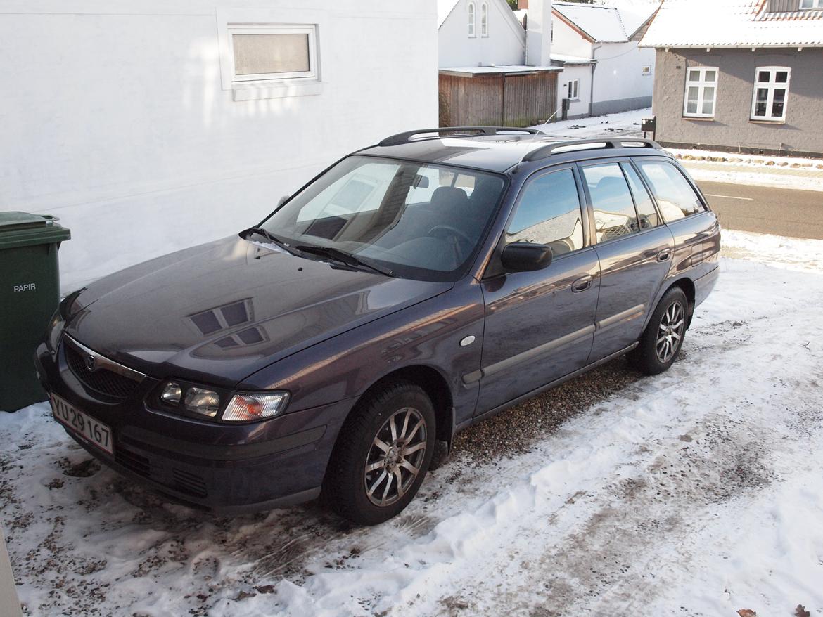 Mazda 626 1.8i LX st. car *SOLGT* billede 2