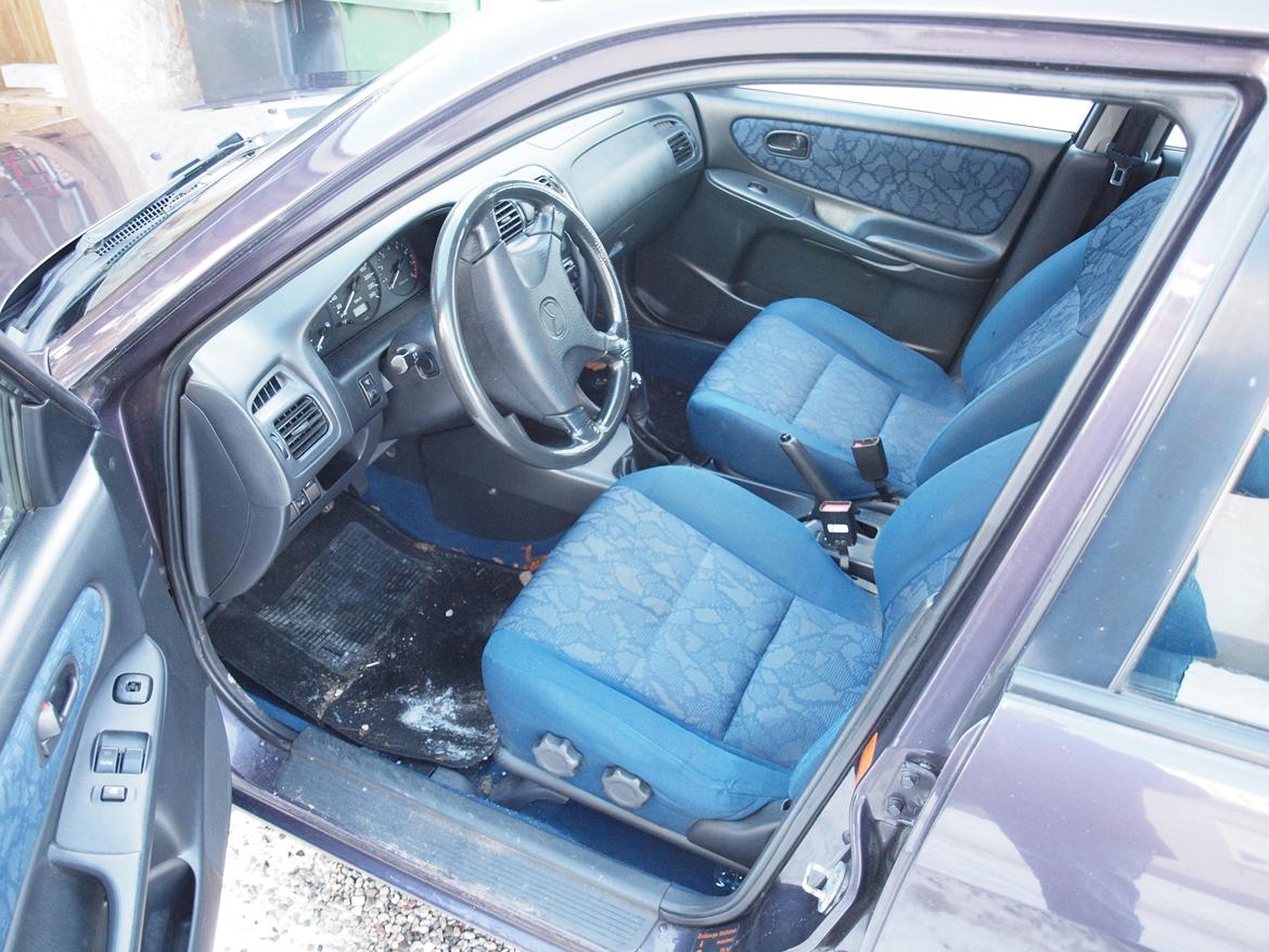 Mazda 626 1.8i LX st. car *SOLGT* billede 8