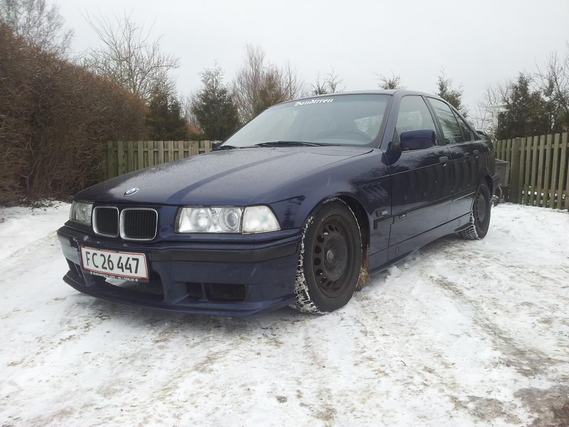 BMW E36 320i billede 1
