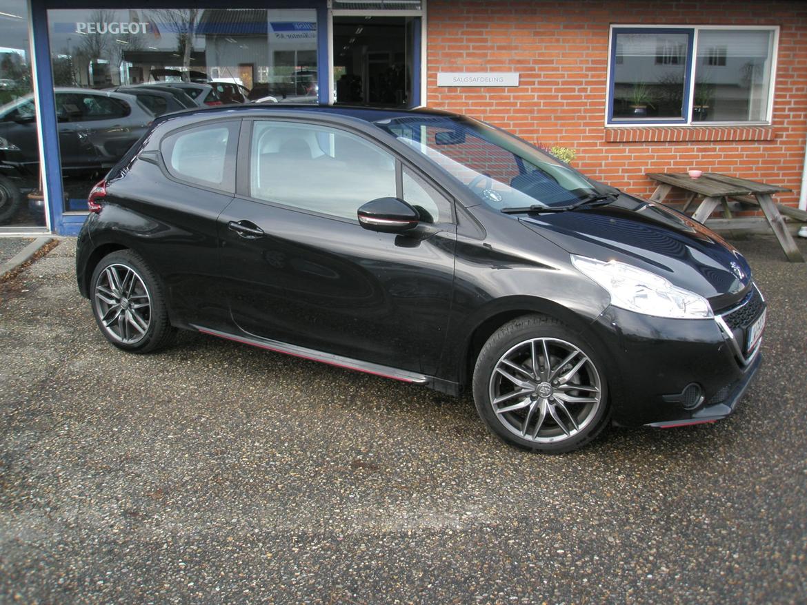 Peugeot 208 1,6 e-HDI Active (tidl. bil) billede 9