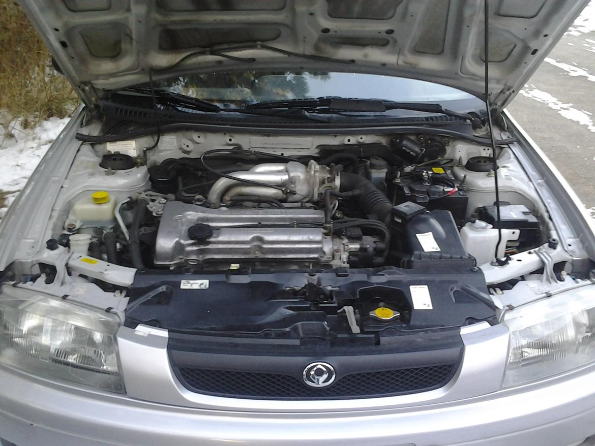 Mazda 323 billede 15