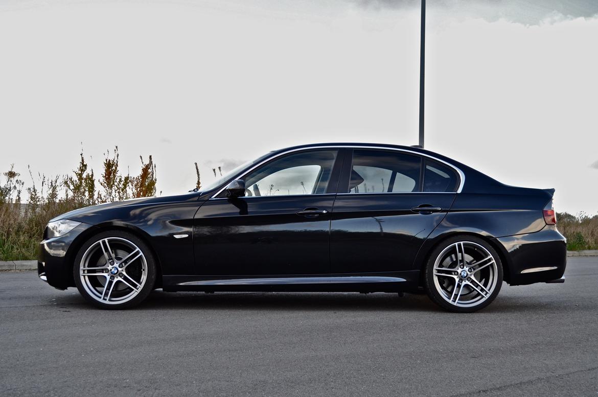 BMW E90 330i M-Tech II billede 1