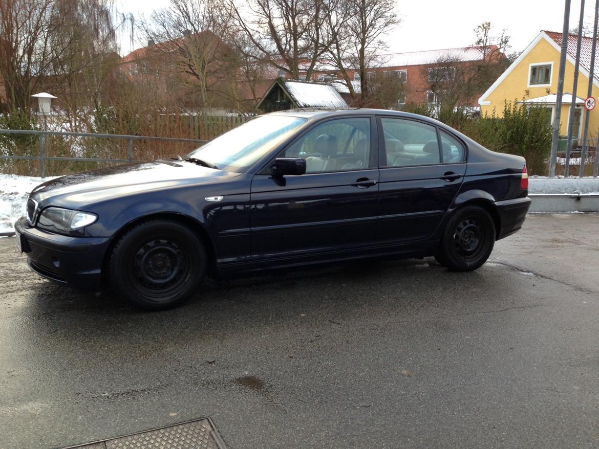 BMW 318i billede 2