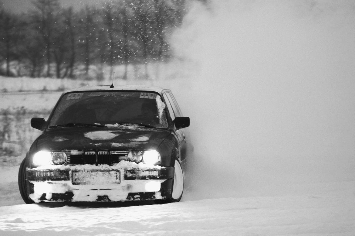 BMW E30 325I TOURING billede 2