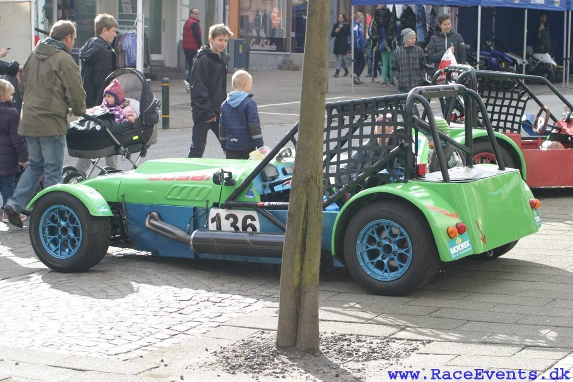 Lotus Super Seven (Replica) - Udstillet på gågaden i Skanderborg billede 16