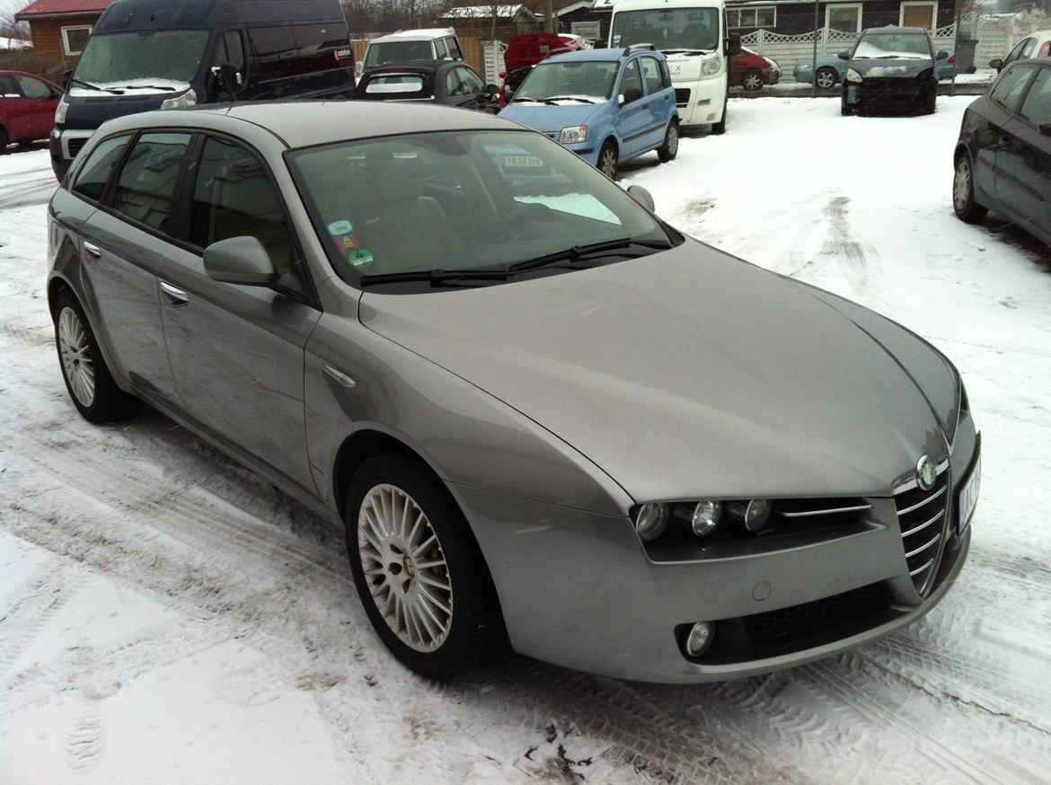 Alfa Romeo 159 2,4 JTD Lusso Sportwagon billede 2