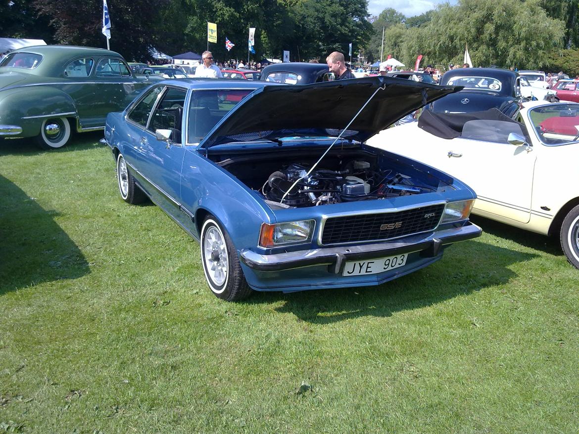 Opel Commodore GS/E - Nostalgia festival 2011 billede 1