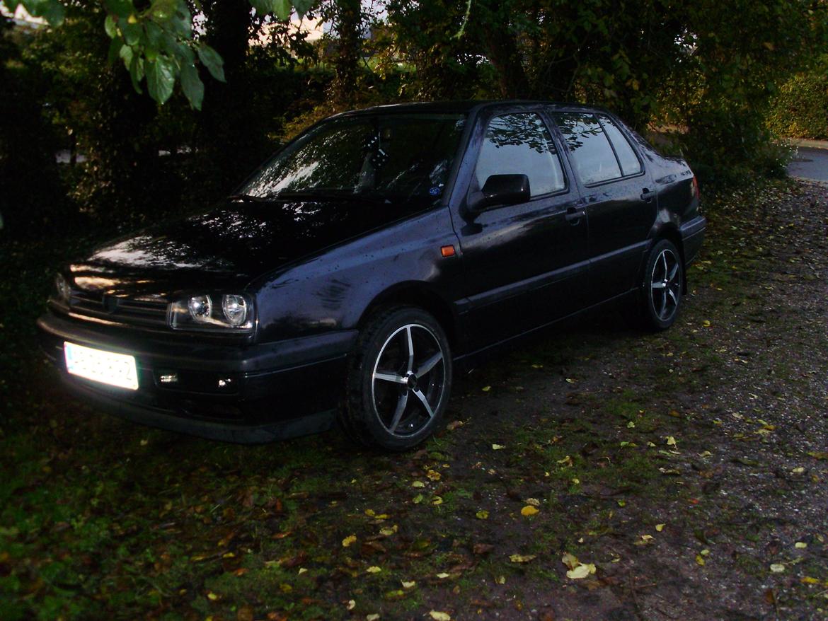 VW Vento billede 2