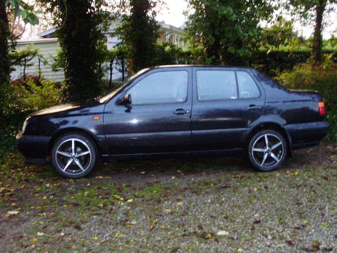 VW Vento billede 3