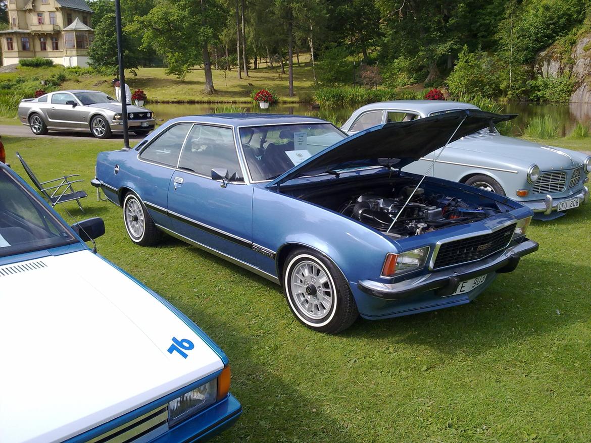 Opel Commodore GS/E - Nostalgia festival 2012 i Ronneby billede 2