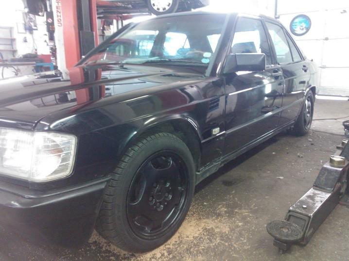 Mercedes Benz 190e the black widow - the black widow nypolert  billede 4