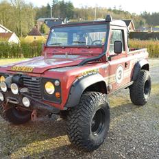 Land Rover Defender 90" TDR6