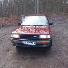 Nissan bluebird U11