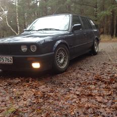 BMW 320i/323i E30 Touring