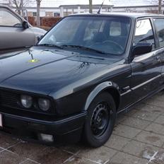 BMW 325i Touring - M50