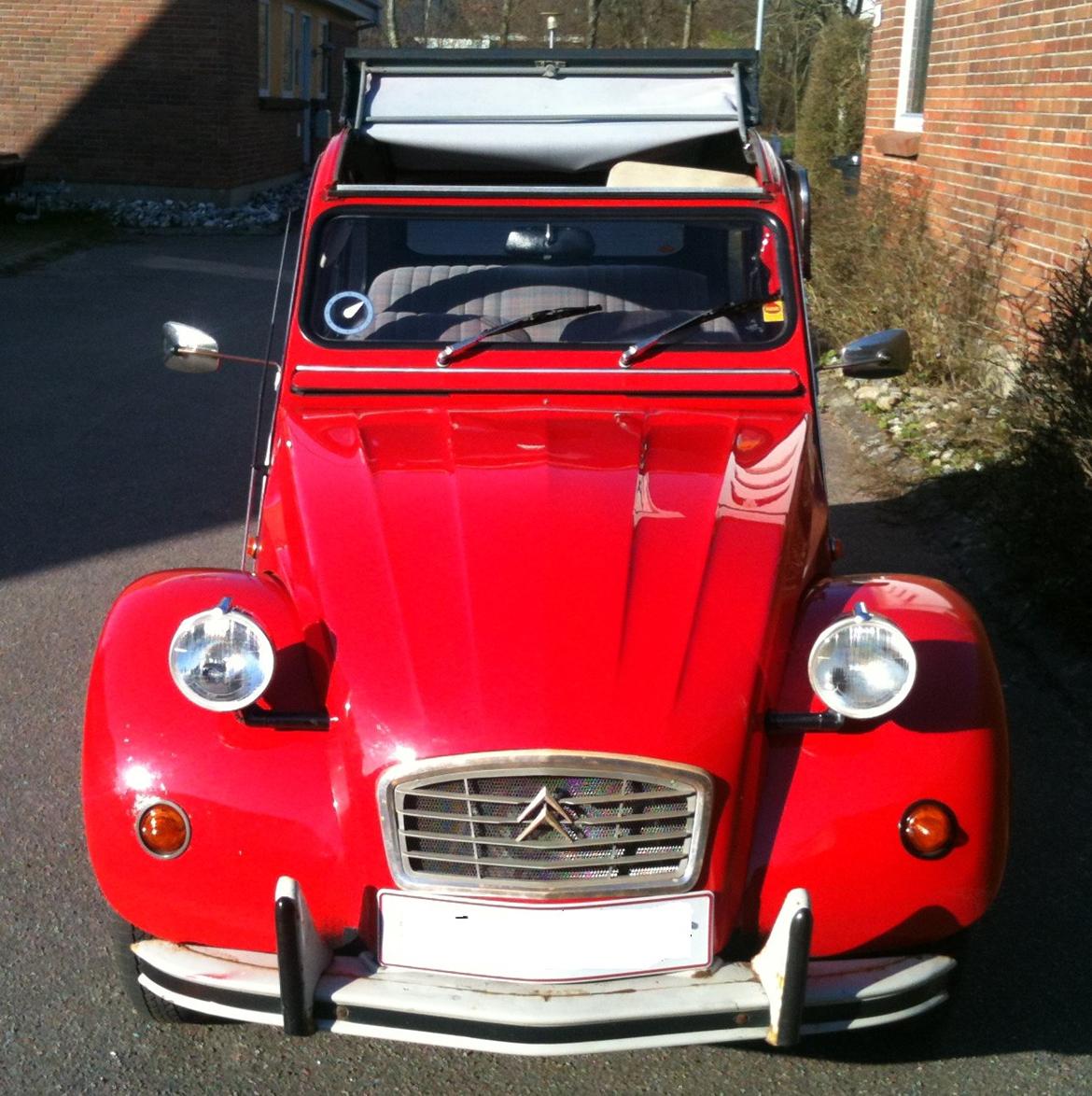 Citroën 2CV 6Club - 2CV fra fronten billede 2