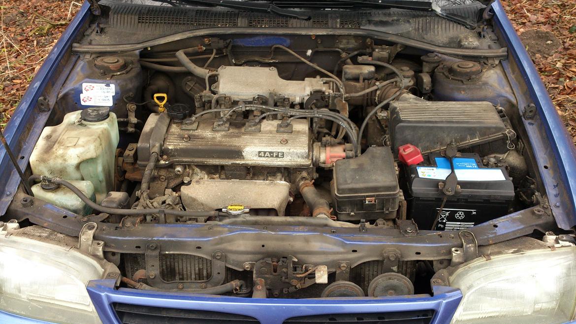 Toyota Carina E billede 9