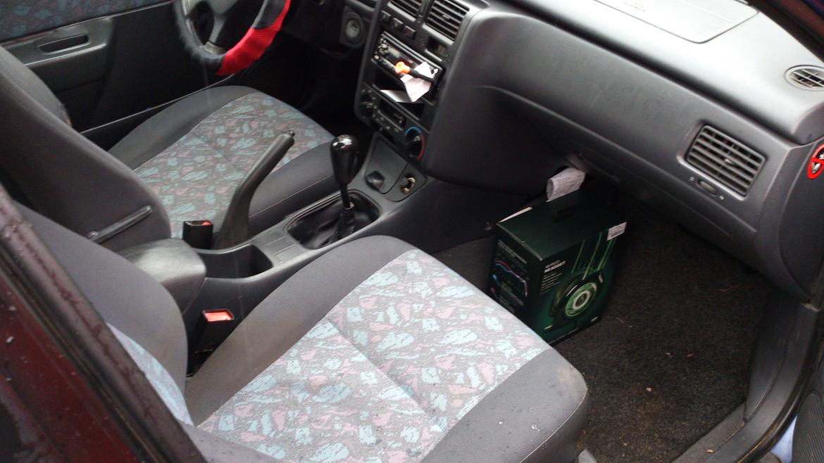 Toyota Carina E billede 11