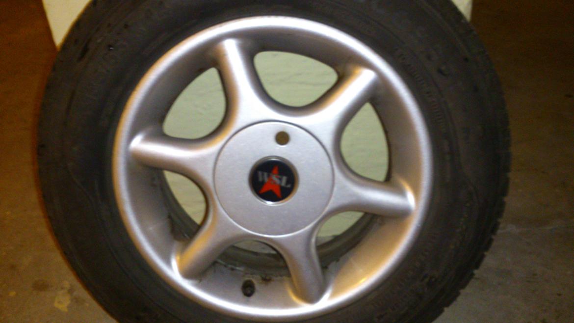 Toyota Carina E billede 10