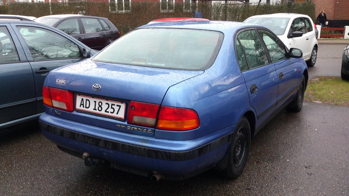 Toyota Carina E billede 4