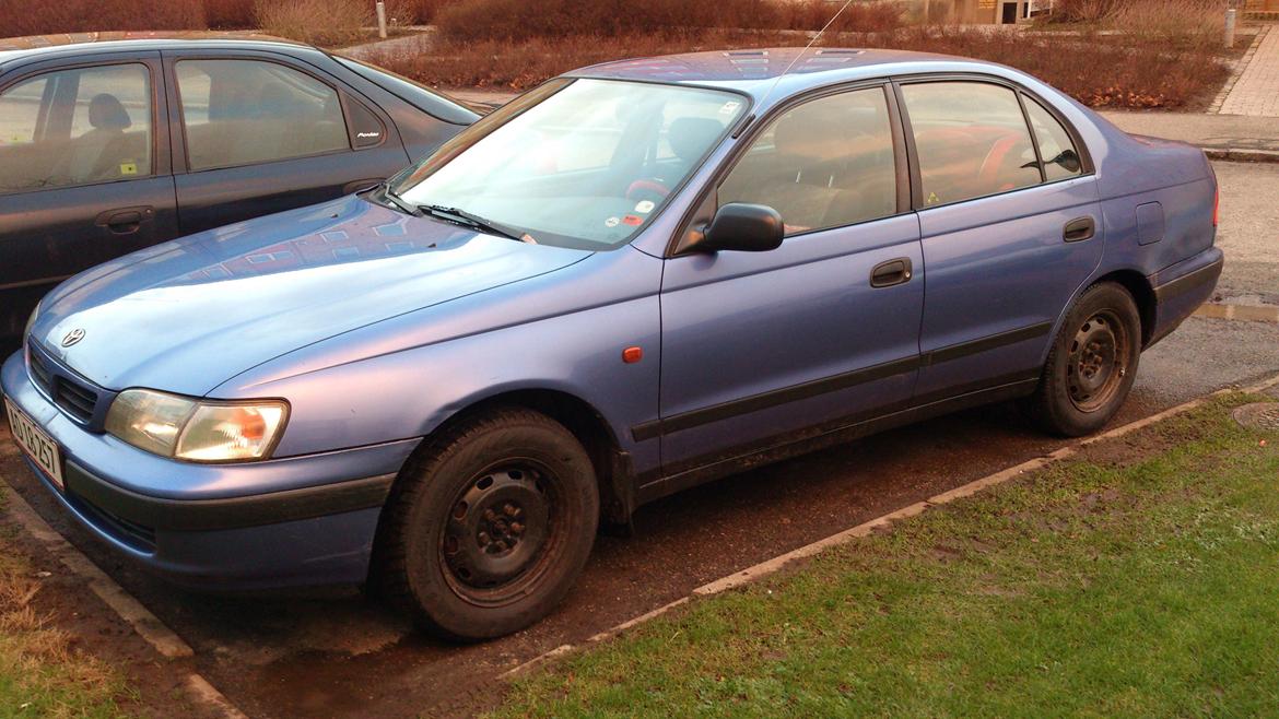 Toyota Carina E billede 6