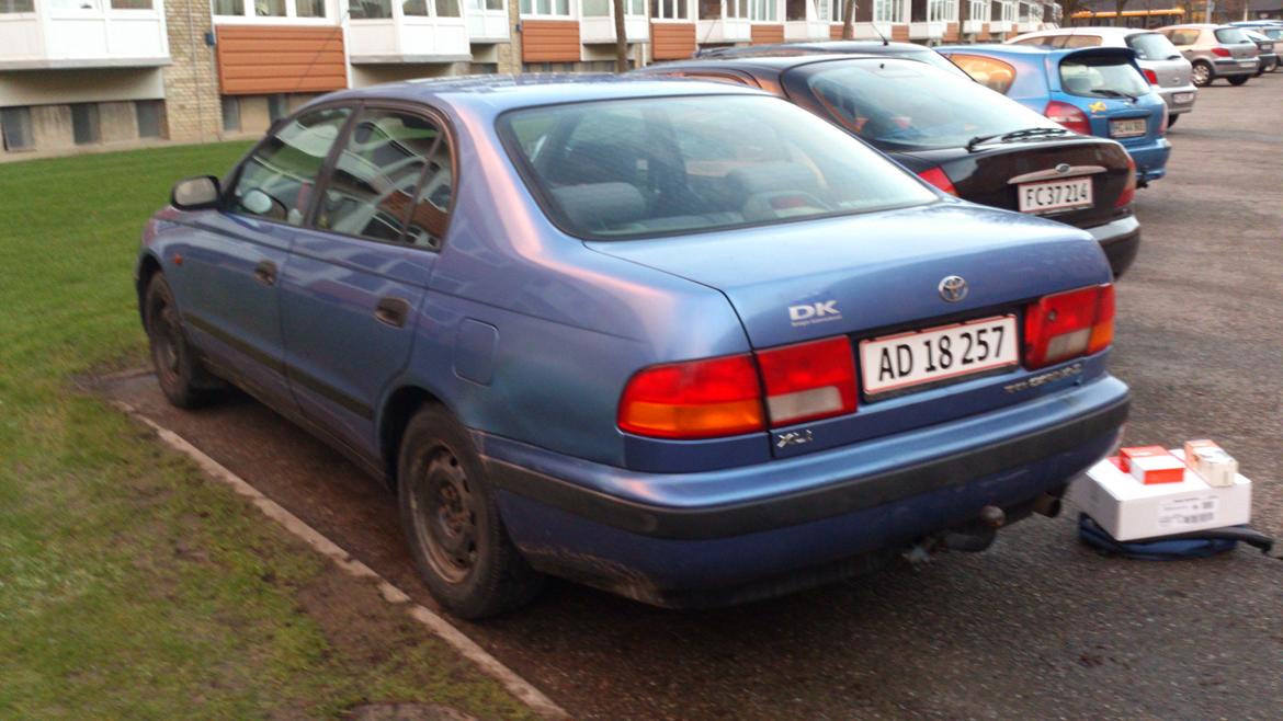 Toyota Carina E billede 7