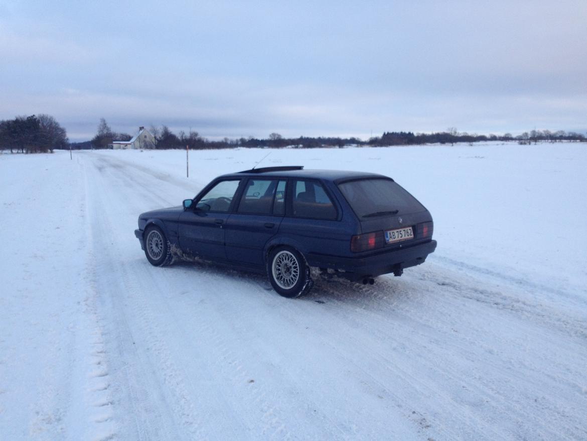 BMW 320i/323i E30 Touring billede 8