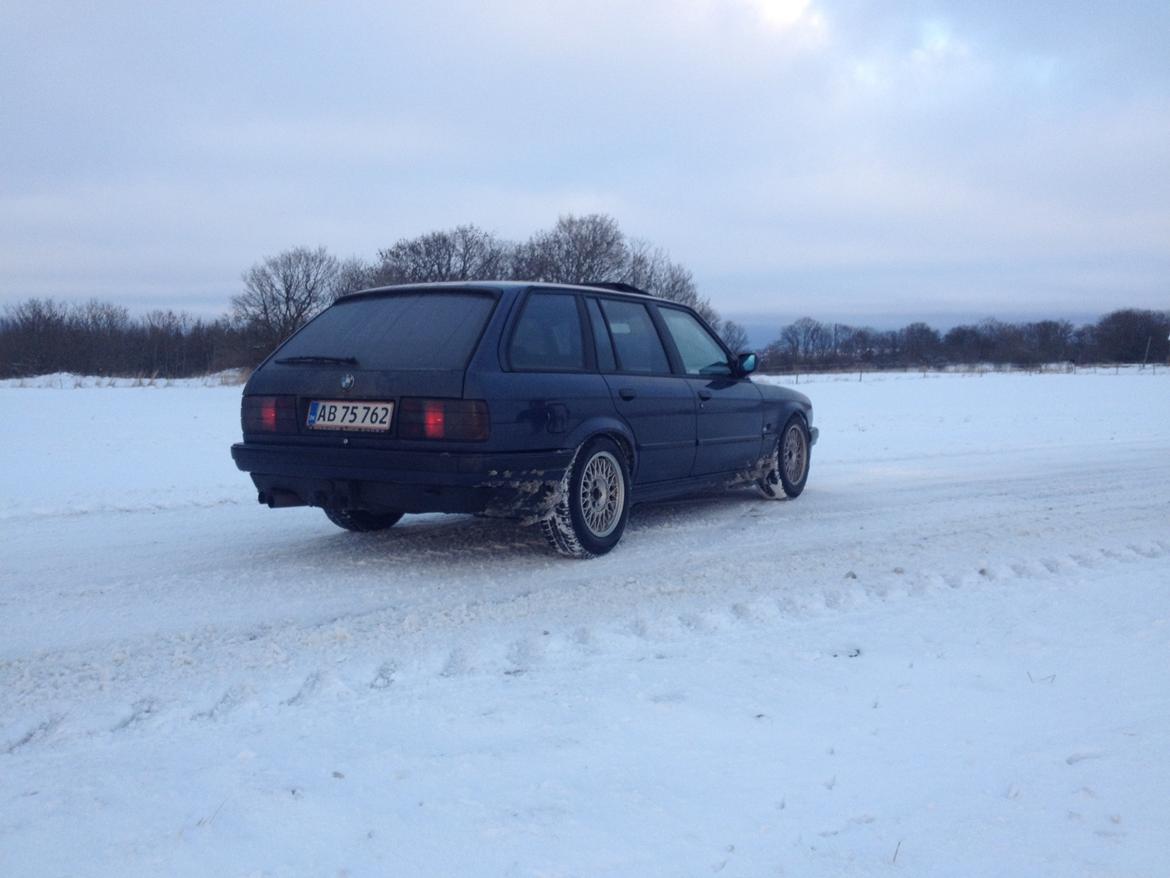 BMW 320i/323i E30 Touring billede 9