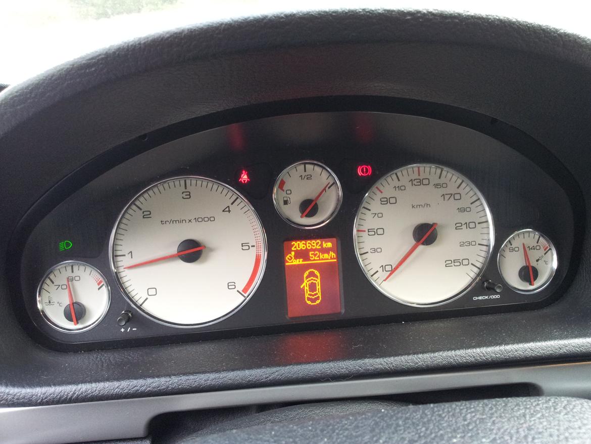 Peugeot 407 solgt billede 11