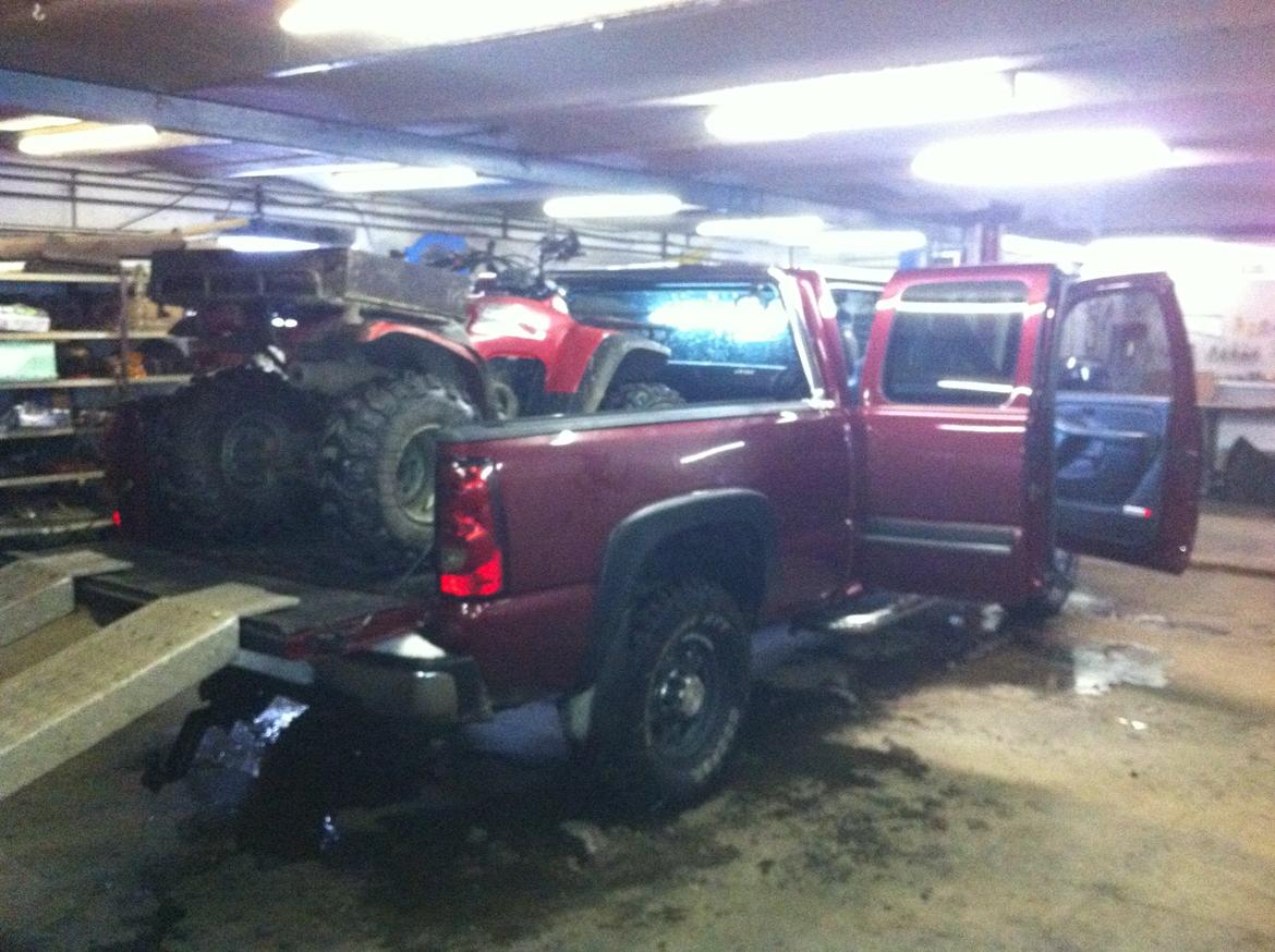 Chevrolet Silverado 2500 HD LT  4X4 - Den lille Honda kan lige være der.  billede 5