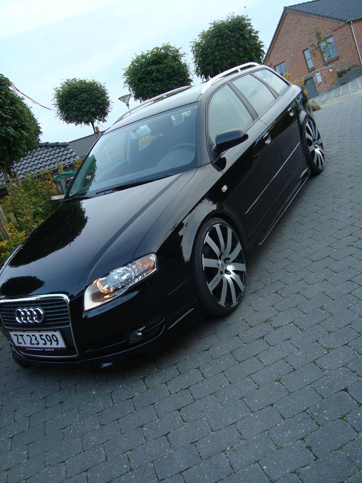 Audi A4 2.0 TDI AVANT billede 13