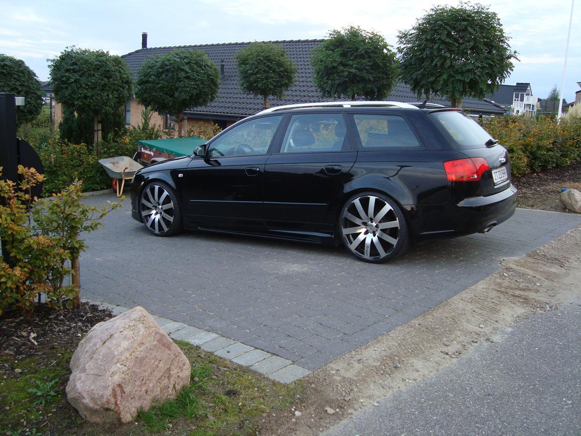 Audi A4 2.0 TDI AVANT billede 14