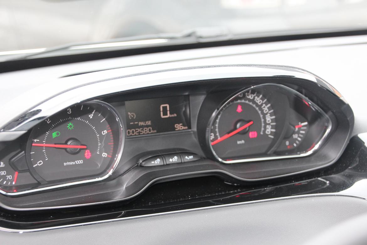 Peugeot 208 billede 13