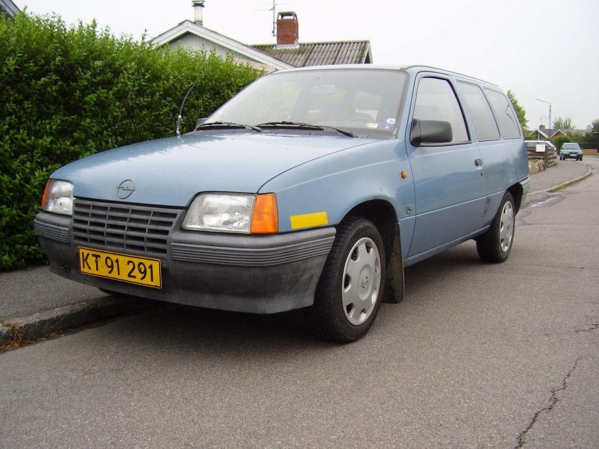 Opel Kadett E van billede 3