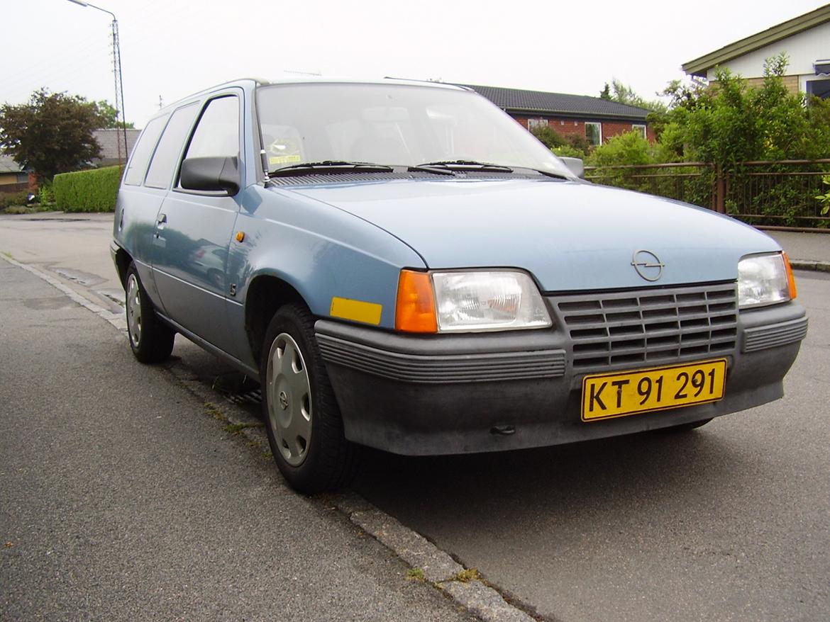 Opel Kadett E van billede 2