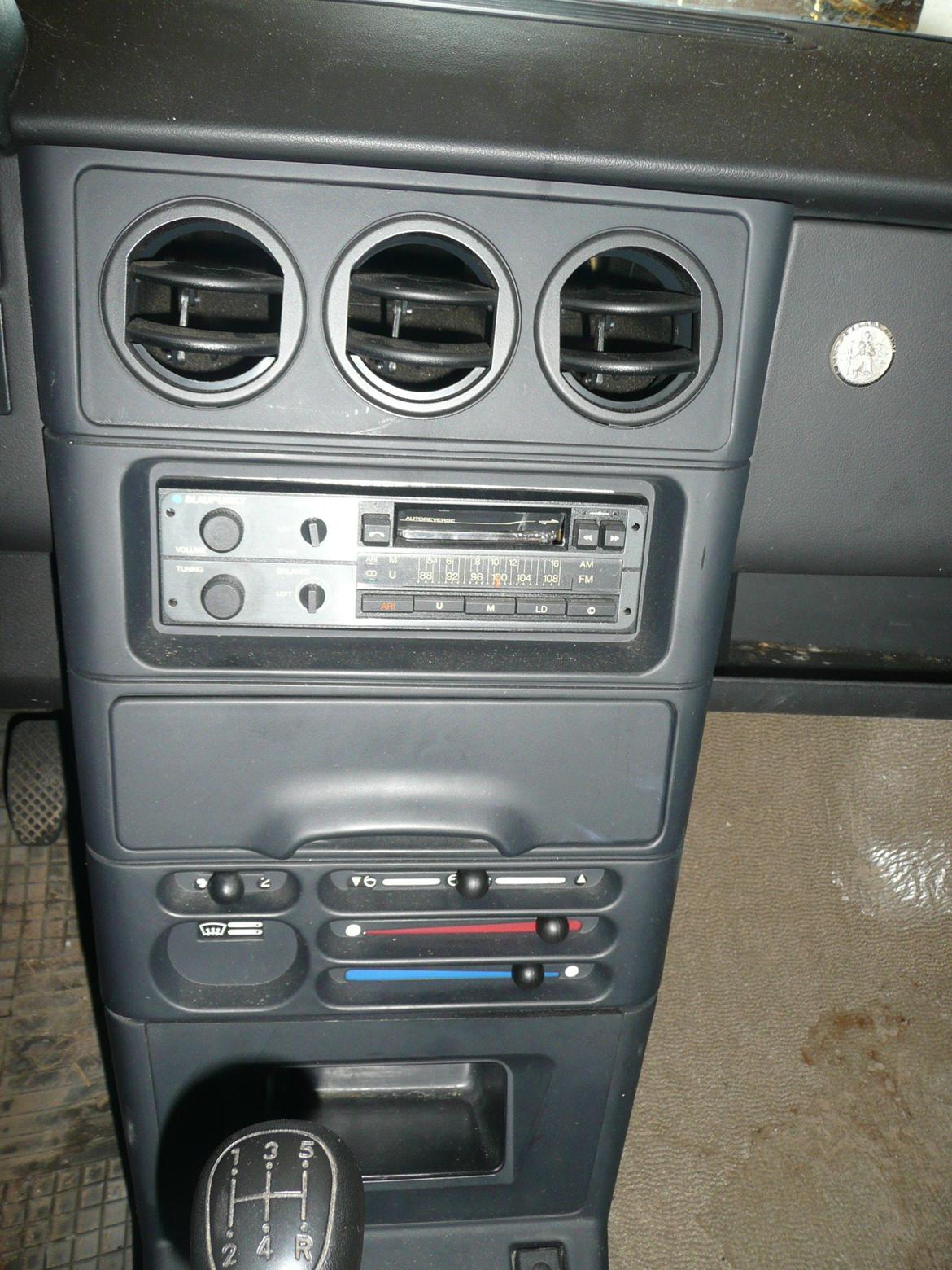 Alfa Romeo 33 1.3 S - Original Blaupunkt radio :) billede 12