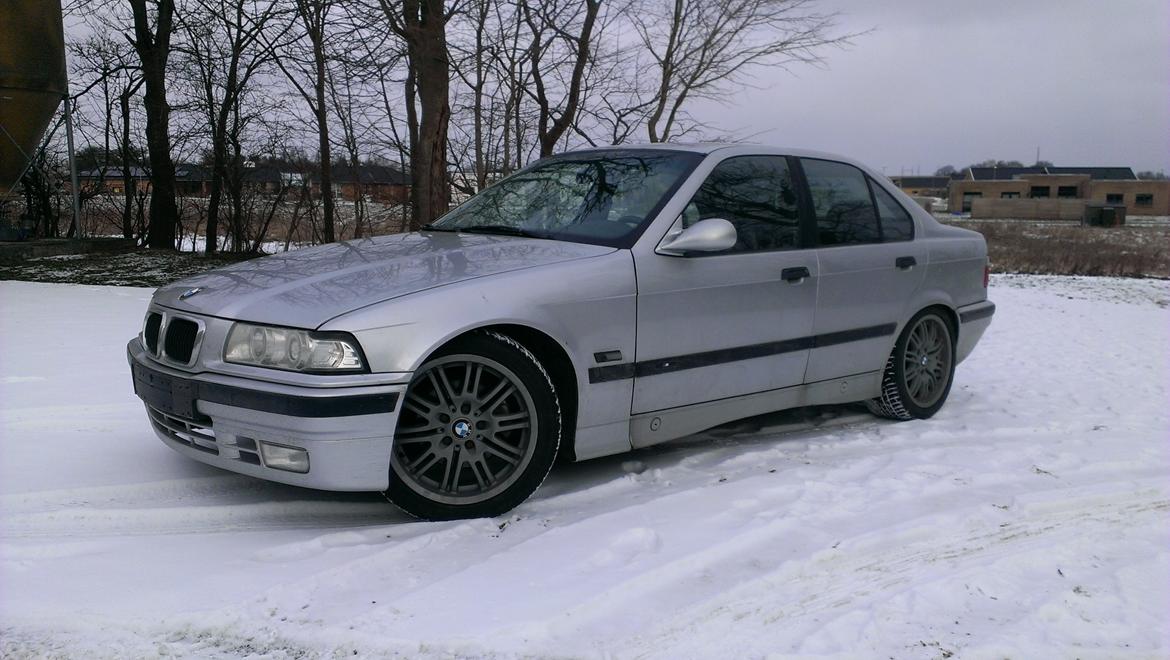 BMW E36 325I billede 1