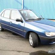 Peugeot 306 sedan RIP
