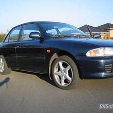 Mitsubishi Lancer GLXi